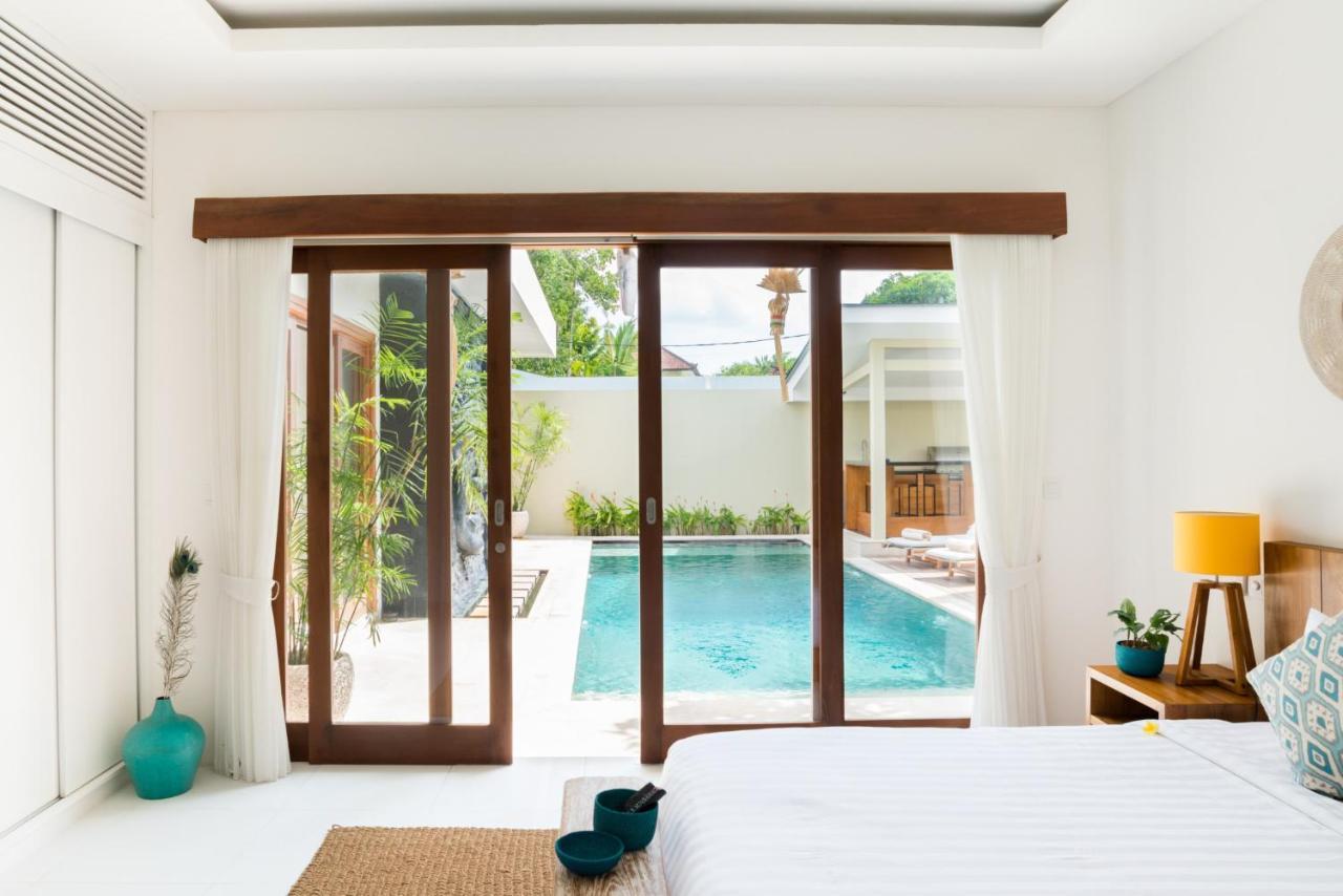 Villa Aditi, Sitara Villa Group スミニャック エクステリア 写真