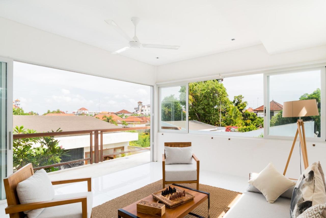 Villa Aditi, Sitara Villa Group スミニャック エクステリア 写真