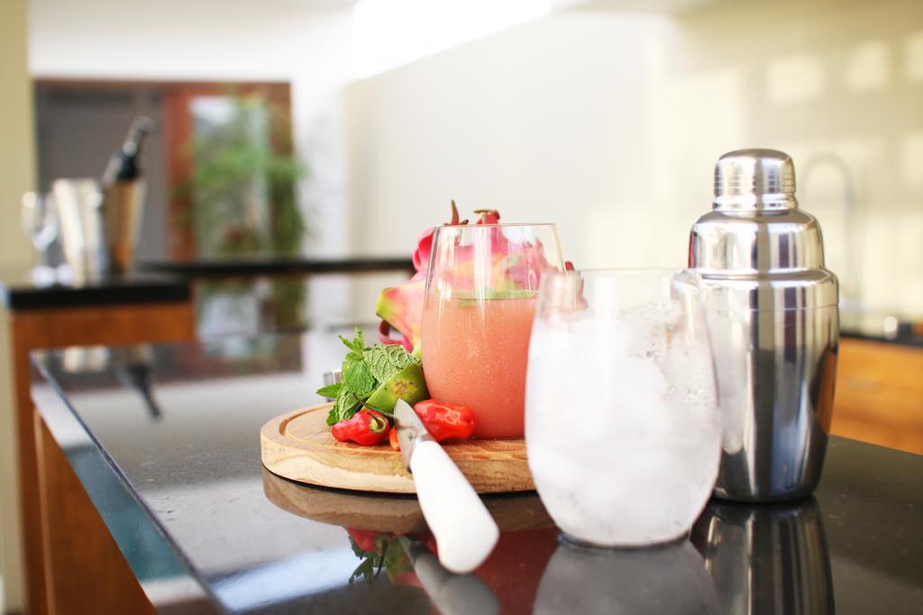 Villa Aditi, Sitara Villa Group スミニャック エクステリア 写真