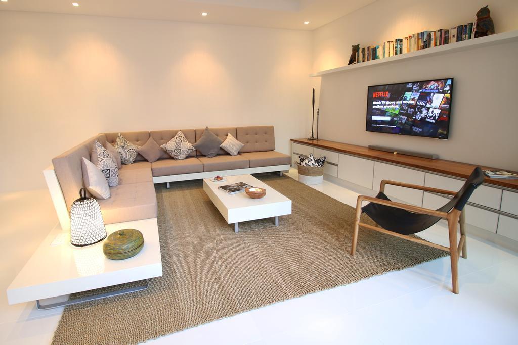 Villa Aditi, Sitara Villa Group スミニャック エクステリア 写真
