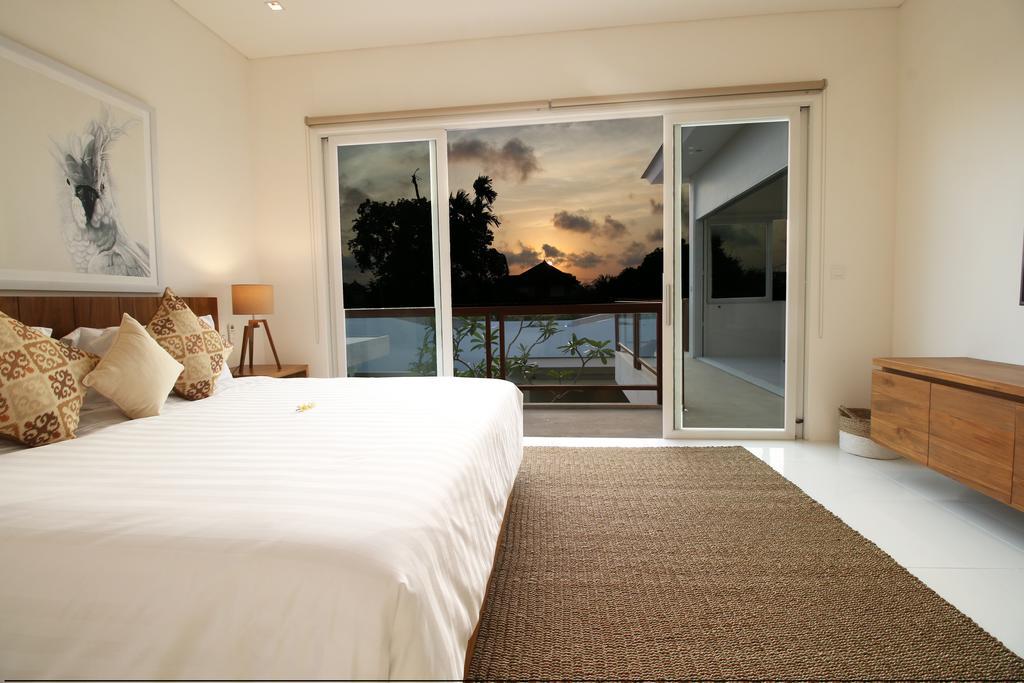 Villa Aditi, Sitara Villa Group スミニャック エクステリア 写真