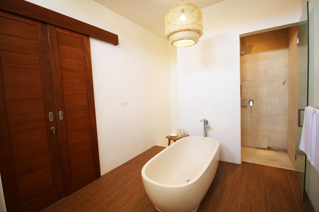 Villa Aditi, Sitara Villa Group スミニャック エクステリア 写真