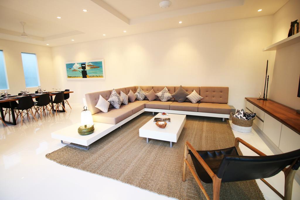 Villa Aditi, Sitara Villa Group スミニャック エクステリア 写真
